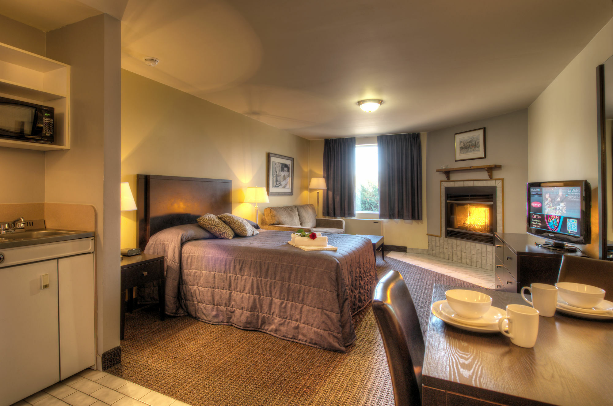 Hotel Vacances Tremblant Mont-Tremblant Exterior foto